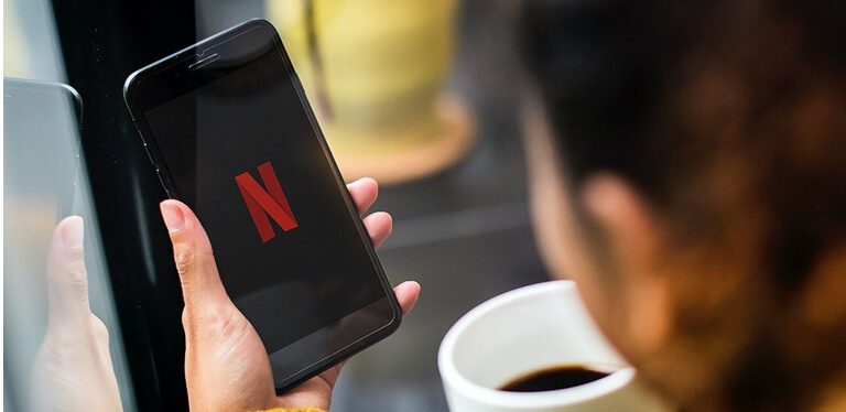 Netflix hacks your attention. How?